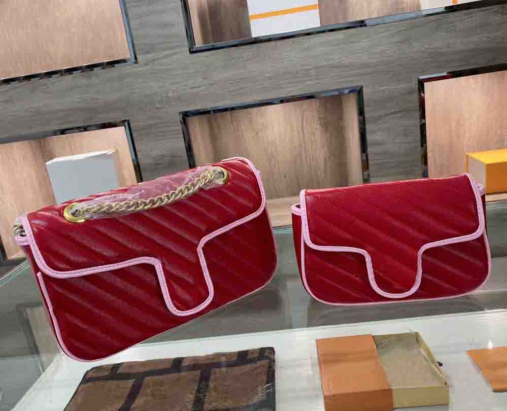 Newest Women Designers Crossbody Bag brand Street Style Chains Shoulder Bags Luxurys Lady Handbags, Red
Newest Women Designers Crossbody Bag brand Street Style Chains Shoulder Bags Luxurys Lady Handbags, Red