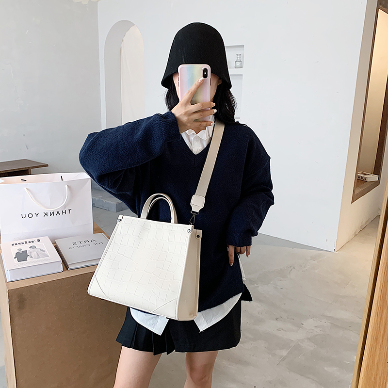 Fashion Crocodile Pattern Leather Shoulder Bags for Women Large Capacity Totes Bag Designer Handbags High Quality Crossbody Bag 210302