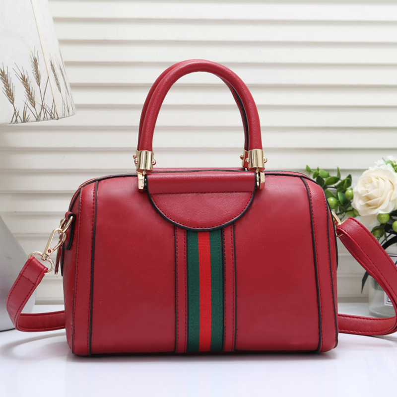Designer Bags Crossbody Handbags Tote Bag Leather High-capacity Evening party Shopping occasions different colors With exquisite packaging and original box, White
Designer Bags Crossbody Handbags Tote Bag Leather High-capacity Evening party Shopping occasions different colors With exquisite packaging and original box, White
