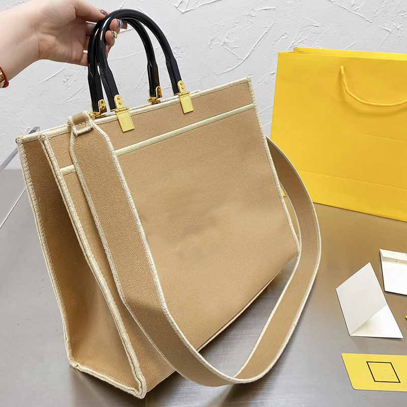 Handbag Women Luxurys Designers Bag 2021 Shoulder Bags Tote Canvas Lager Capacity Embroidery Letter Golden Hardware Ajustable Detachable Str, No bags;make up the difference
Handbag Women Luxurys Designers Bag 2021 Shoulder Bags Tote Canvas Lager Capacity Embroidery Letter Golden Hardware Ajustable Detachable Str, No bags;make up the difference