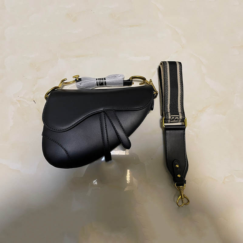 2022 Designer Tote Bags Leather Shoulder Handbags Womens Crossbody bag Classic Fashion Men wallet Women Purses Size 25cm, Colour 45
2022 Designer Tote Bags Leather Shoulder Handbags Womens Crossbody bag Classic Fashion Men wallet Women Purses Size 25cm, Colour 45