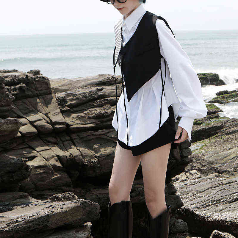 [EAM] Women Black Plaid Split Asymmetrical Loose Fit Vest V-collar Sleeveless Fashion Spring Autumn 1H073 211120