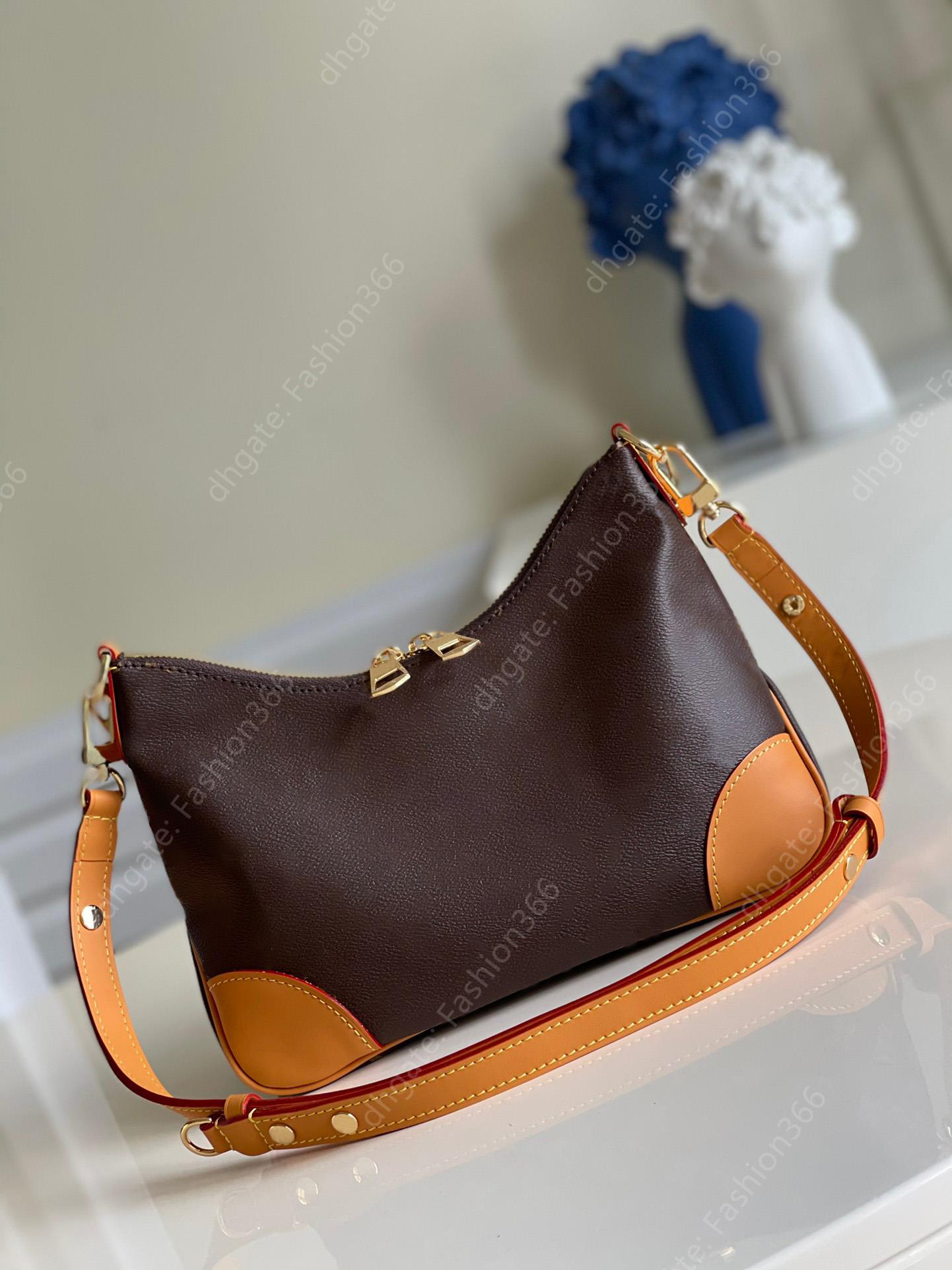 TOP QUALITY M45831 SAC BOULOGNE M45832 Designer Womens Cross Body Bag Shoulder Chain Purse Clutch Versatile Handbag Odeon Pochette Accessoir
TOP QUALITY M45831 SAC BOULOGNE M45832 Designer Womens Cross Body Bag Shoulder Chain Purse Clutch Versatile Handbag Odeon Pochette Accessoir