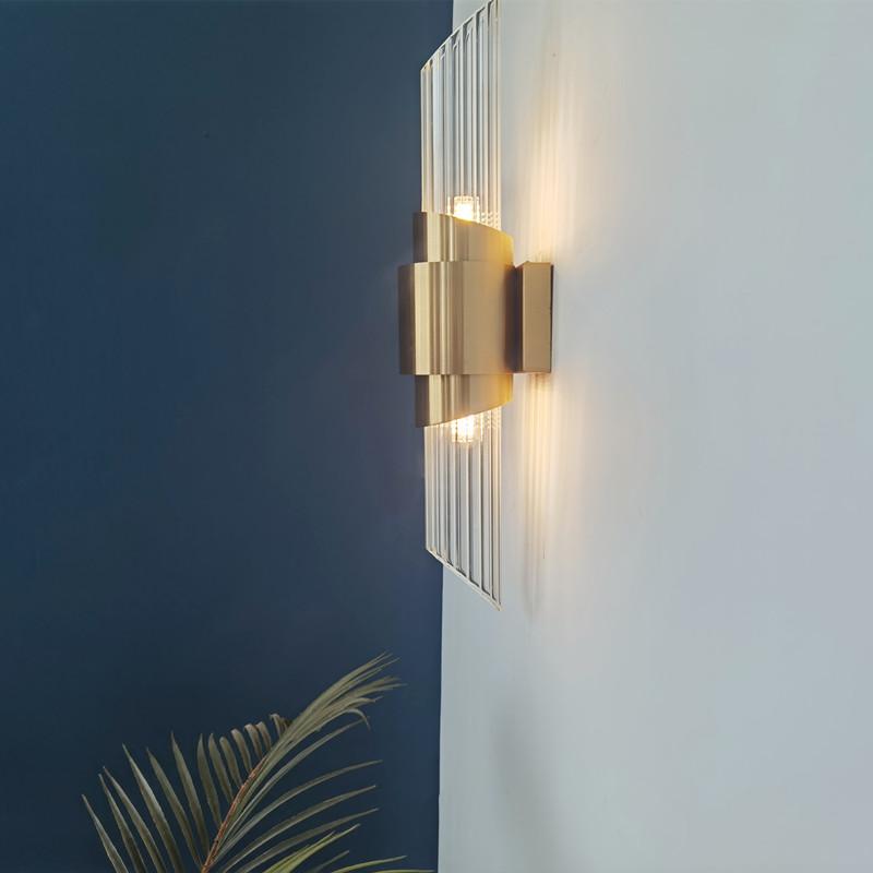 Wall Lamp Postmodern Light Luxury Double Head Inclined Glass Gold Plating Bedroom Bedside TV Cabinet Decorative
Wall Lamp Postmodern Light Luxury Double Head Inclined Glass Gold Plating Bedroom Bedside TV Cabinet Decorative