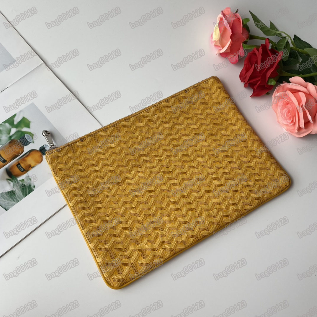 High Quality Designers Clutch Bags Men and Women Luxurys Handbags 2021 Lady Classic Large Capacity black Purses Business Wash Bag Wholesale, Yellow
High Quality Designers Clutch Bags Men and Women Luxurys Handbags 2021 Lady Classic Large Capacity black Purses Business Wash Bag Wholesale, Yellow