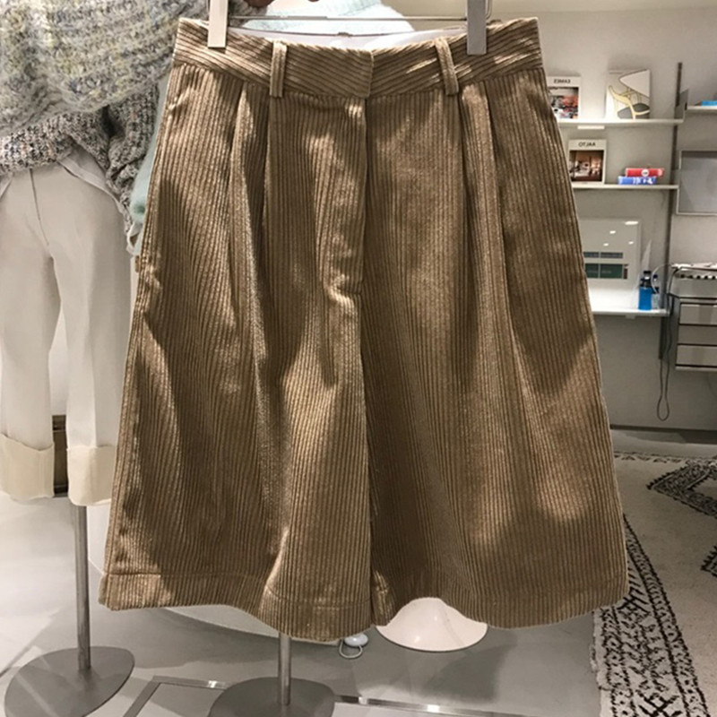 Nomikuma Causal Solid Corduroy Shorts Spring Korean High Waist Women Bottoms New Loose Short Chores Para Mujer 6E608 210427