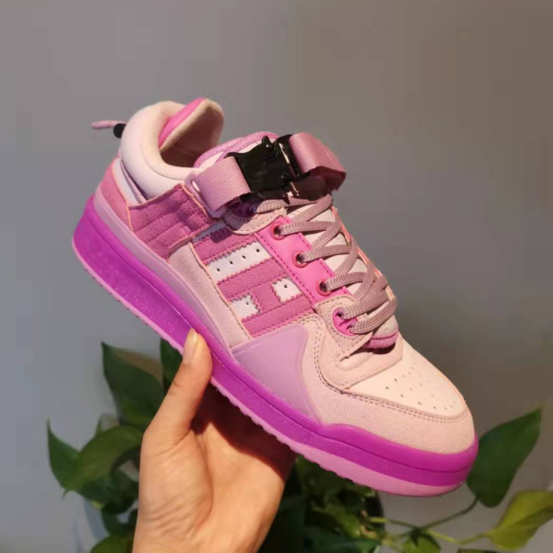 Luxuries Bad Bunny Forum Low Mens Womens Designer sneakers Casual Shoes unisex Buckle Brown Pink Easter Egg White Crew Green Wheat Off Jogging OG Trainers 36-45, D35 yoyogi park 40-45
Luxuries Bad Bunny Forum Low Mens Womens Designer sneakers Casual Shoes unisex Buckle Brown Pink Easter Egg White Crew Green Wheat Off Jogging OG Trainers 36-45, D35 yoyogi park 40-45