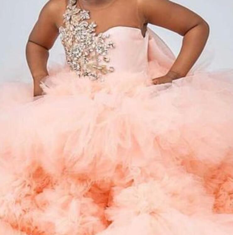 Crystals Sheer Neck Tiers Tutu Flower Girl Dresses Fashion Tulle Elegant Lilttle Kids Birthday Pageant Weddding Gowns