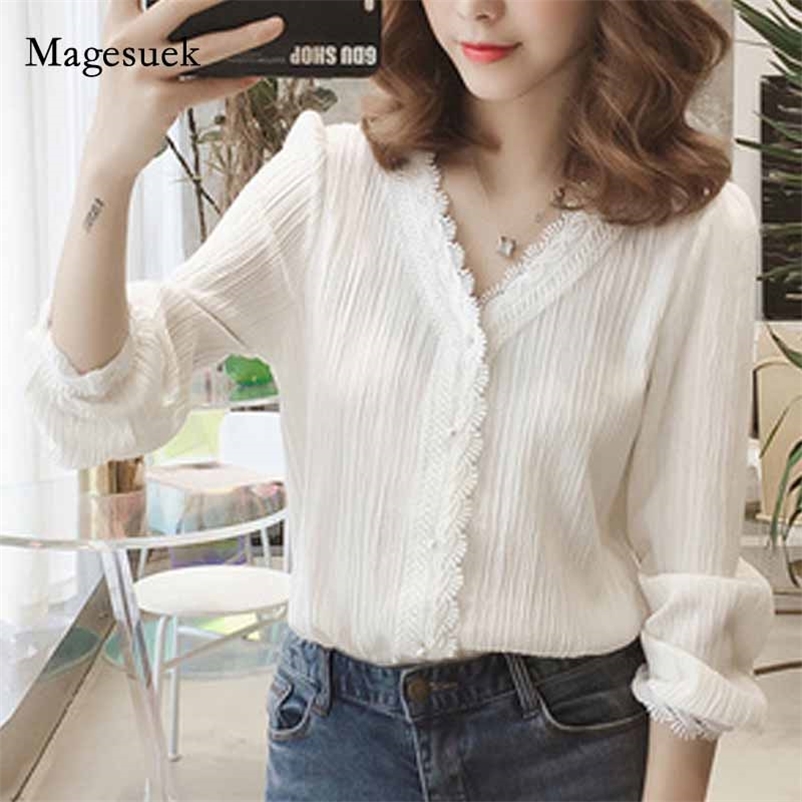 Autumn V-Neck Long Puff Sleeve Solid Women's Blouse Striped Lace Tops Cardigan Plus Size White Yellow Shirt Blusas 11087 210518
Autumn V-Neck Long Puff Sleeve Solid Women's Blouse Striped Lace Tops Cardigan Plus Size White Yellow Shirt Blusas 11087 210518