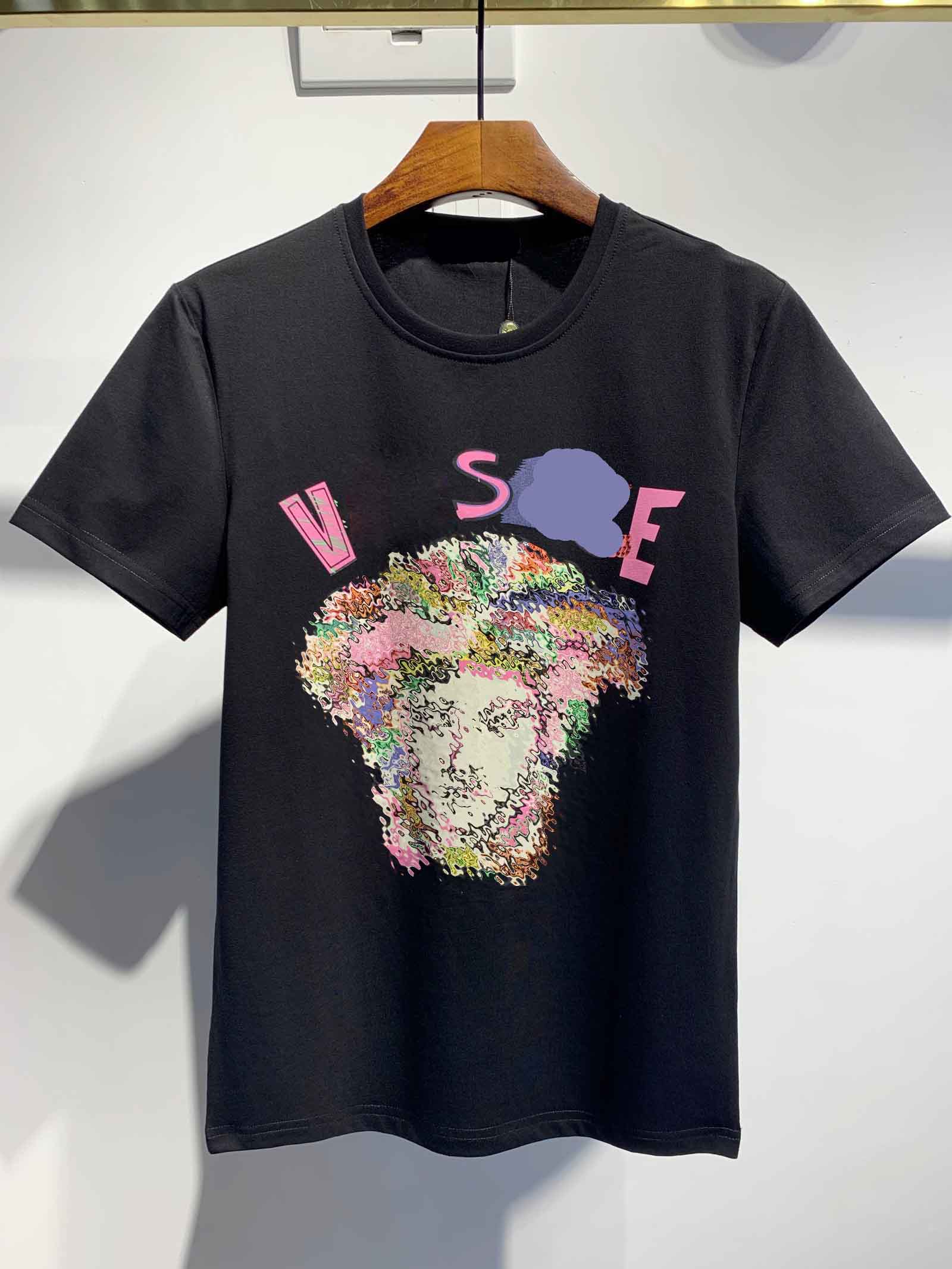 2022Luxury summer T-shirt black and white luxury shirt for men and women short-sleeved men and women with the same paragraph casual short-sleeved T-shirt hip-hop T-
2022Luxury summer T-shirt black and white luxury shirt for men and women short-sleeved men and women with the same paragraph casual short-sleeved T-shirt hip-hop T-