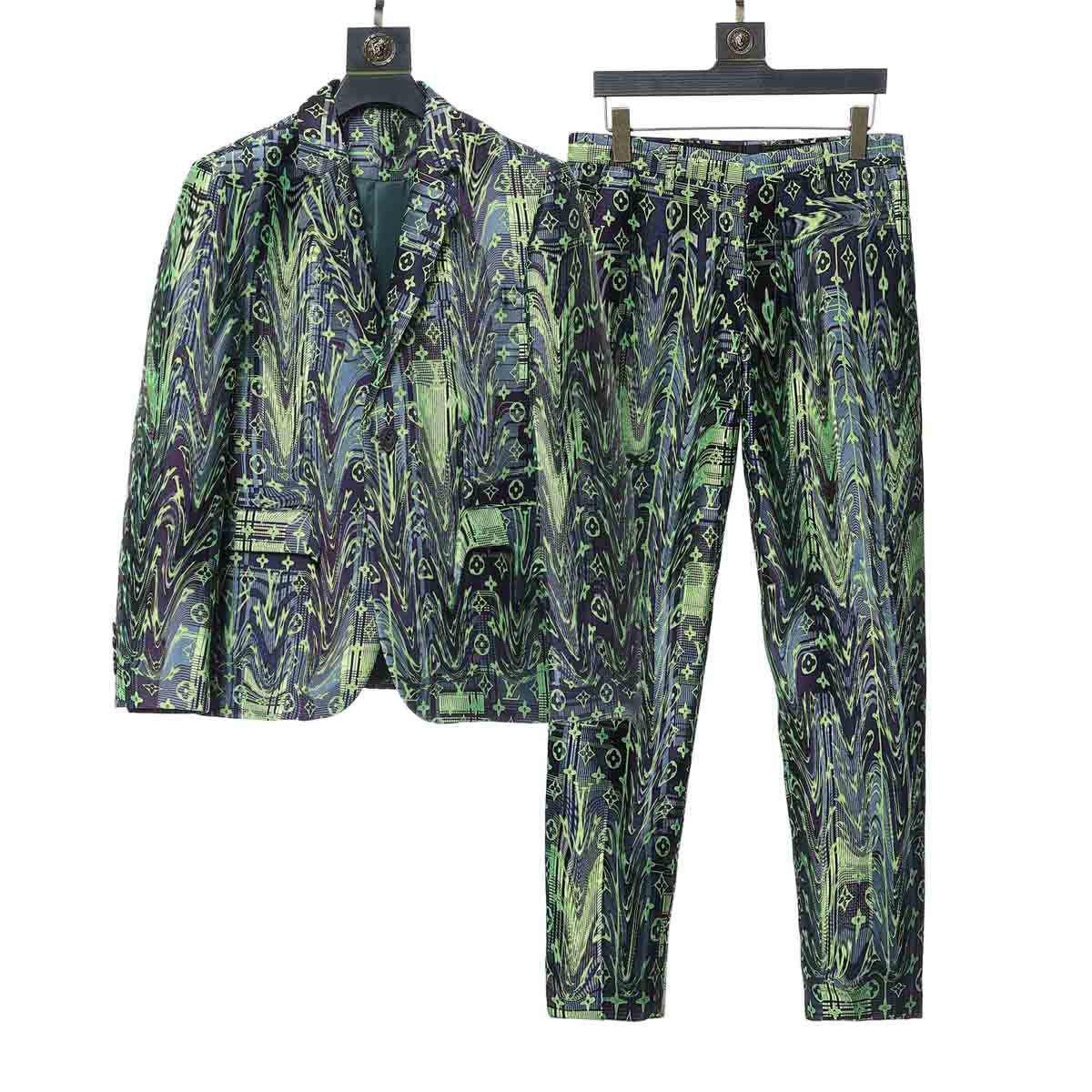 Socially mature men's Tracksuits casual handsome suit fashion designer letter suit design 2022 Christmas Slim two-piece, Customize
Socially mature men's Tracksuits casual handsome suit fashion designer letter suit design 2022 Christmas Slim two-piece, Customize