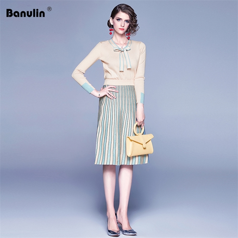 Spring Autumn Knitted Sweaters Suits 2 Piece Set Runway Women Lace-up Bow Pullover Top + Striped Long Skirt Two 210603, Sky blue
Spring Autumn Knitted Sweaters Suits 2 Piece Set Runway Women Lace-up Bow Pullover Top + Striped Long Skirt Two 210603, Sky blue