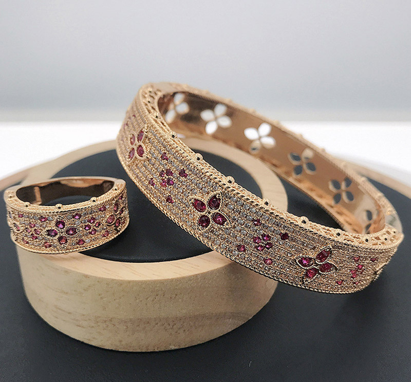 Donia Jewelry Luxury Bangle Fourleaf Flower Exaggerated Titanium Steel Bracelet Microinlaid Colored Zircon European and American
