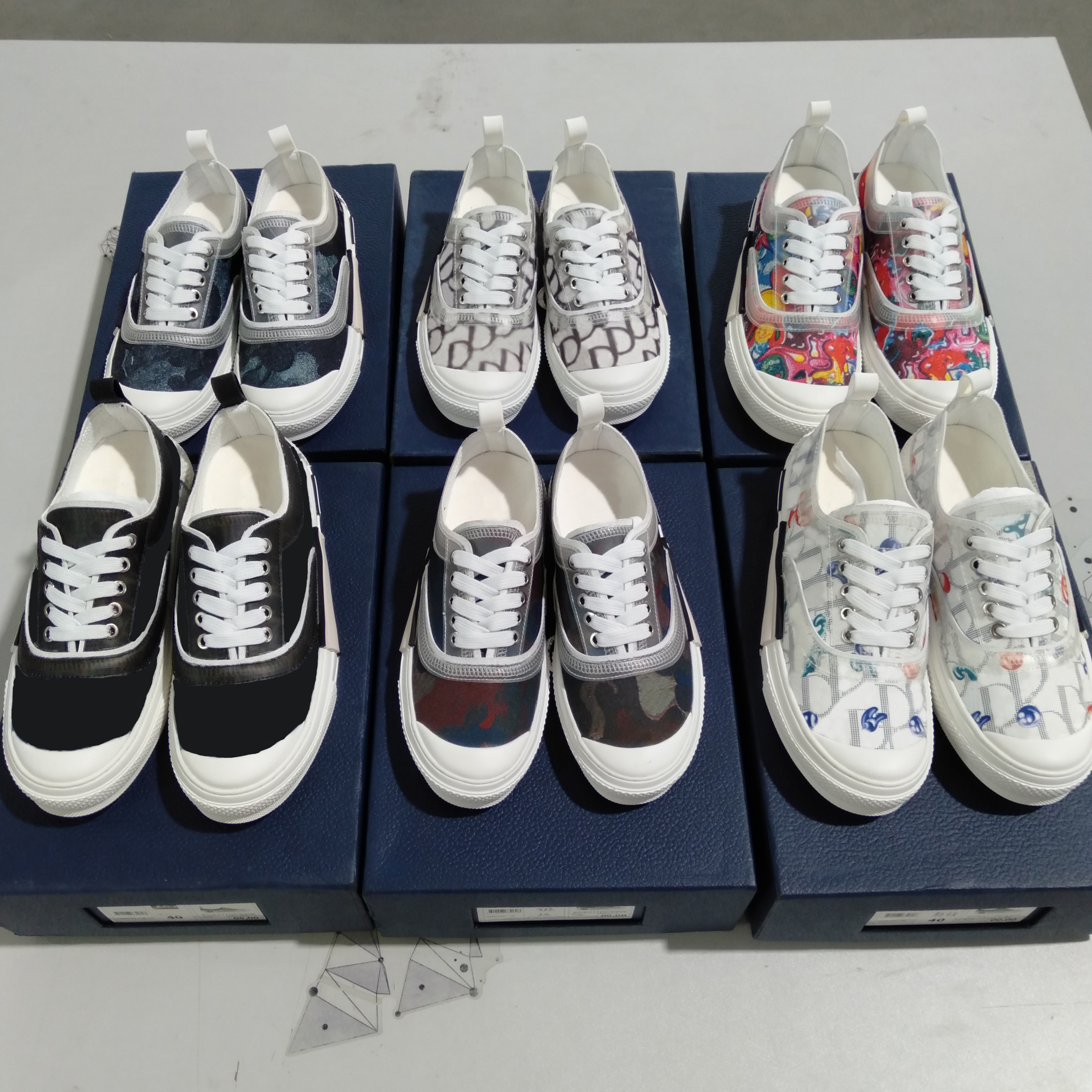 Designer B23 Casual Shoes Men Women Low Top Canvas Sneakers Oblique Trainers Embroidery Printed Alphabet Shoe Fashion Pairs Platform Trainer
Designer B23 Casual Shoes Men Women Low Top Canvas Sneakers Oblique Trainers Embroidery Printed Alphabet Shoe Fashion Pairs Platform Trainer