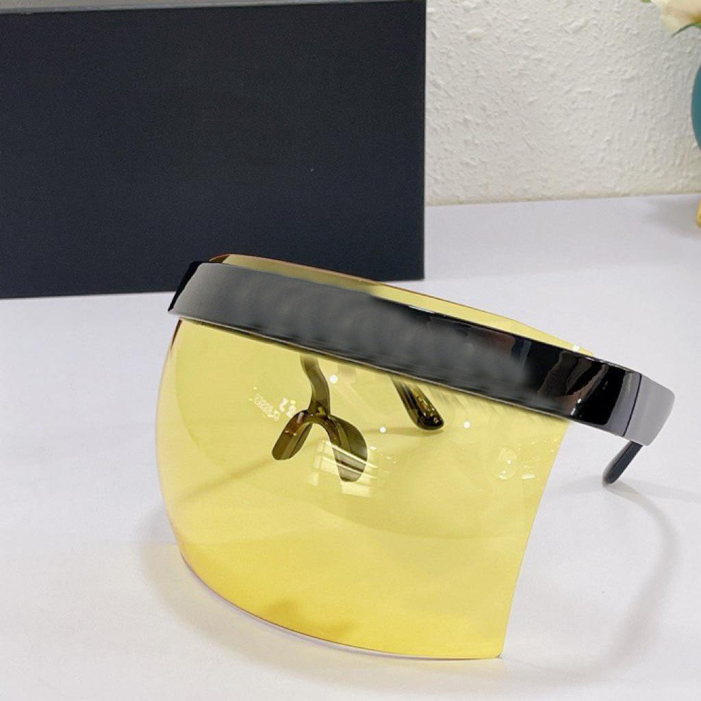 Womens Sunglasses for women 6163 men sun glasses fashion style protects eyes UV400 lens top quality with case, White;black
Womens Sunglasses for women 6163 men sun glasses fashion style protects eyes UV400 lens top quality with case, White;black