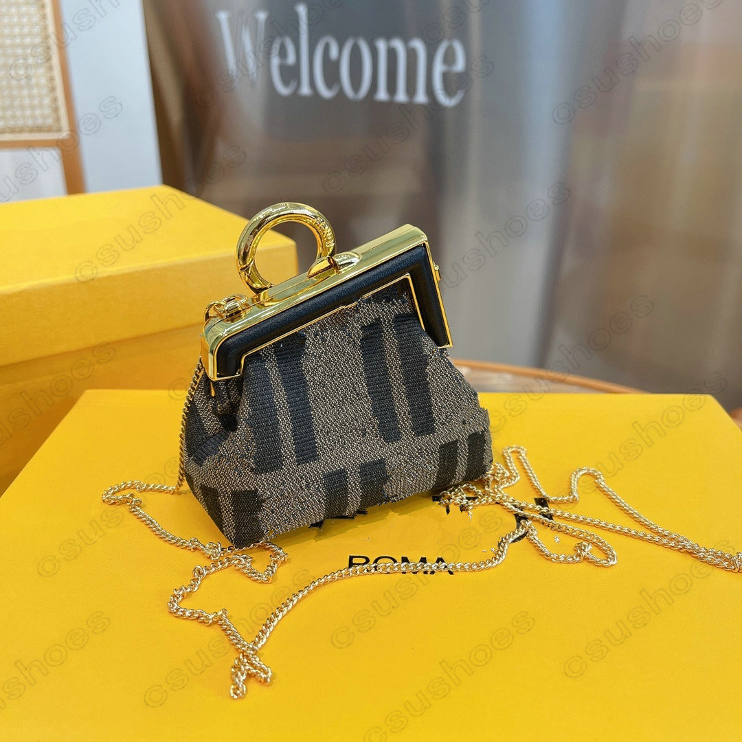 Mini FIRST BAG Chain Womens ROME Serpentine Python lines Keys Lipstick Designer HandbagFur Cross Body Bags Luxurys Designers Coin Handbag
Mini FIRST BAG Chain Womens ROME Serpentine Python lines Keys Lipstick Designer HandbagFur Cross Body Bags Luxurys Designers Coin Handbag