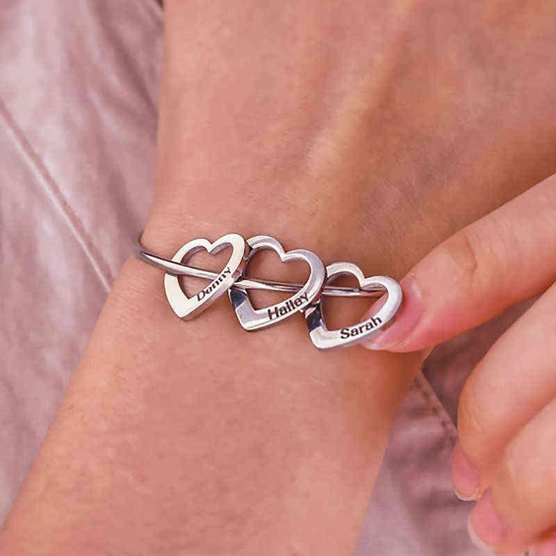 Personalized Custom Name Bracelet Bangle Gold Stainless Steel Engraved Nameplate Bracelets for Women Family Statement Jewelry
Personalized Custom Name Bracelet Bangle Gold Stainless Steel Engraved Nameplate Bracelets for Women Family Statement Jewelry