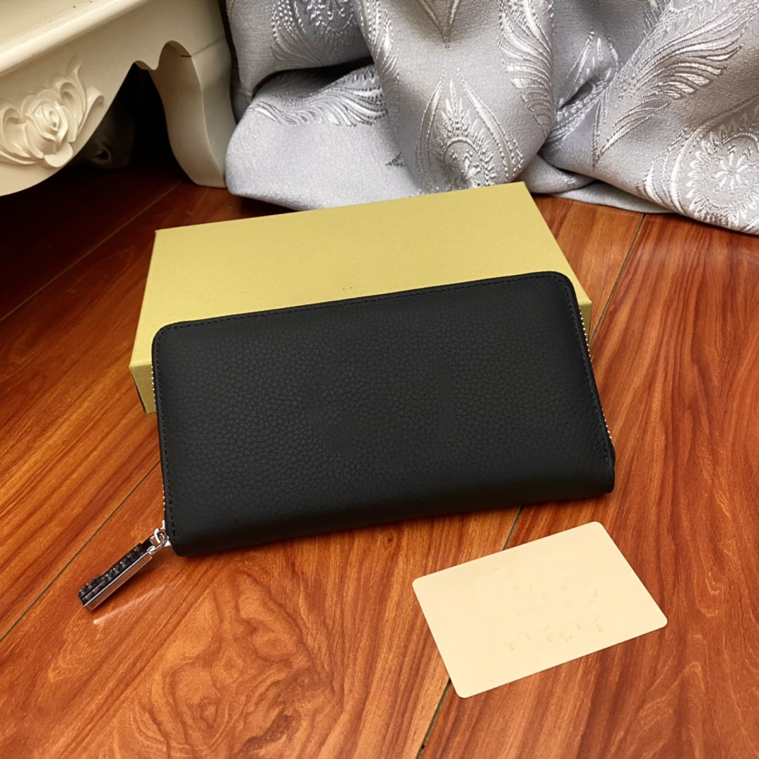 2021High-quality men's and women's Wallet Bag with Short Fashionable Leather Case Size: 19*10*2.5 cm12626
2021High-quality men's and women's Wallet Bag with Short Fashionable Leather Case Size: 19*10*2.5 cm12626