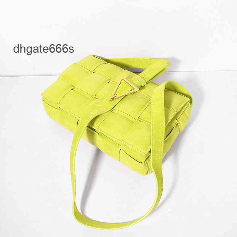 outlet crossbody tote shoulder Bottegas woven pillow messenger versatile cassette velvet female 2021 New Retro cloud bag BZA9
outlet crossbody tote shoulder Bottegas woven pillow messenger versatile cassette velvet female 2021 New Retro cloud bag BZA9