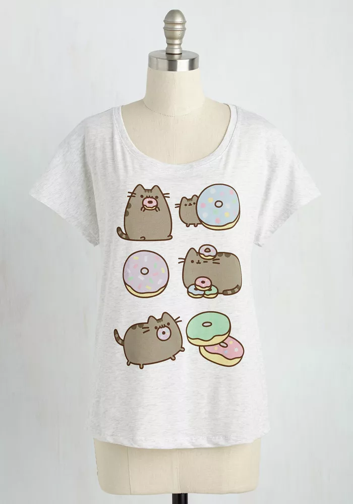 Pusheen The Cat PUSHEEN LOVES DONUTS Ladies Scoop Neck T-Shirt NWT Authentic, White;black
Pusheen The Cat PUSHEEN LOVES DONUTS Ladies Scoop Neck T-Shirt NWT Authentic, White;black