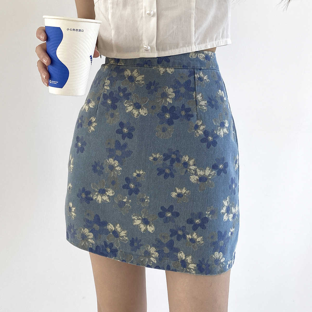 Floral Print High Waist Skirt Women's Summer Slim Fashion A-line Mini 210607, Light blue
Floral Print High Waist Skirt Women's Summer Slim Fashion A-line Mini 210607, Light blue