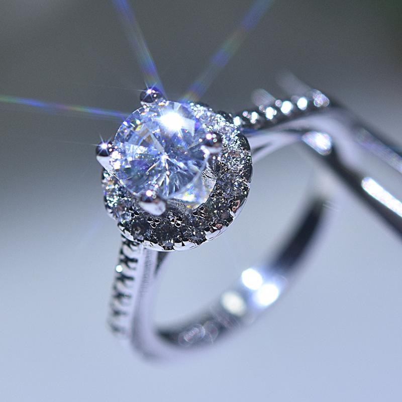 Wedding Rings Proposal For Women Luxury Shiny 4 Claw Zircon Silver Color Carat Bride Gifts Finger Ring Fashion Jewelry KAR345, Slivery;golden
Wedding Rings Proposal For Women Luxury Shiny 4 Claw Zircon Silver Color Carat Bride Gifts Finger Ring Fashion Jewelry KAR345, Slivery;golden
