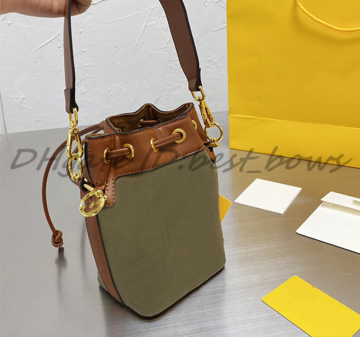Luxurys designers Top Quality Women Bucket bags Small Crossbody Letter F Drawstring Two Detachable Straps Handbags Purses one Shoulder Bag, No bags
Luxurys designers Top Quality Women Bucket bags Small Crossbody Letter F Drawstring Two Detachable Straps Handbags Purses one Shoulder Bag, No bags