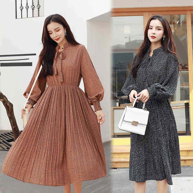 Vestidos Pleated Elegant Midi Empire Lantern Sleeve Dress Women Floral Print V-neck Long Chiffon Skirt 8665 50 210508