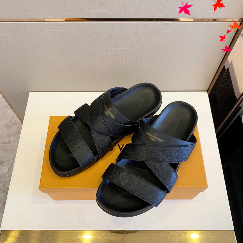 2021 Designer luxurys slippers men sandals fashion beach shoes flip flops flat non-slip classical hole slipper with box size 39-45 -G120, Black
2021 Designer luxurys slippers men sandals fashion beach shoes flip flops flat non-slip classical hole slipper with box size 39-45 -G120, Black