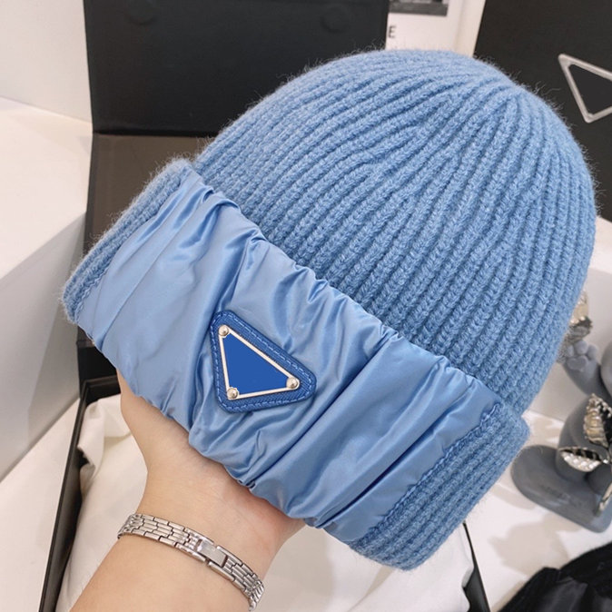 Designer fashion color triangle knitted hat men and women couple Cashmere Letters casual outdoor Beanie warm hats Top Quality, Blue;gray
Designer fashion color triangle knitted hat men and women couple Cashmere Letters casual outdoor Beanie warm hats Top Quality, Blue;gray