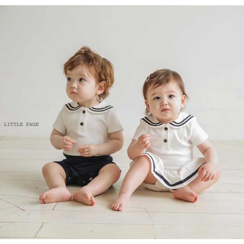 Summer Family Matching Clothes Brother Sister Outfits Spanish Baby Girl Dress Toddler Boys Romper Overall Children Clothing 210722, Blue coat
Summer Family Matching Clothes Brother Sister Outfits Spanish Baby Girl Dress Toddler Boys Romper Overall Children Clothing 210722, Blue coat