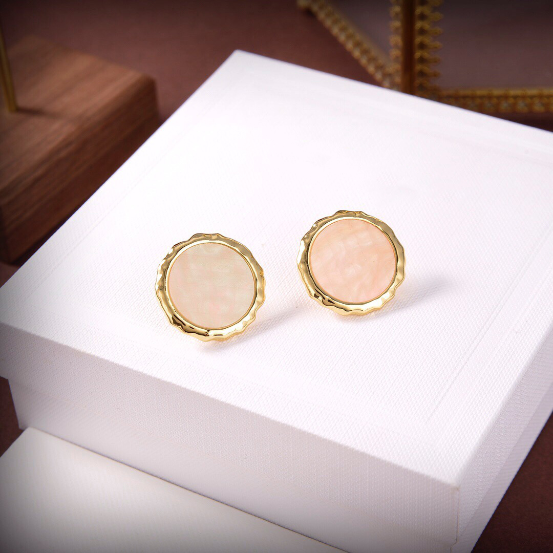 2022 New Luxury New Golden Earrings Stud Unique Designers Full Personality Glamour, Golden;silver
2022 New Luxury New Golden Earrings Stud Unique Designers Full Personality Glamour, Golden;silver