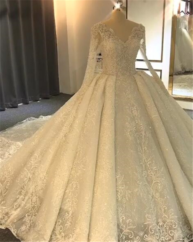 Romantic Full Lace A Line Wedding Dresses Gorgeous 3D Appliques Beaded V neck Long Sleeve Bridal Gowns Luxury Arabic Saudi, Ivory
Romantic Full Lace A Line Wedding Dresses Gorgeous 3D Appliques Beaded V neck Long Sleeve Bridal Gowns Luxury Arabic Saudi, Ivory