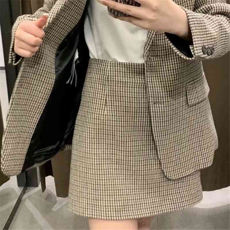 Elegant Women Khaki Plaid Skirts Fashion Ladies High Waist Streetwear Female Chic Woolen A-Line Mini 210430