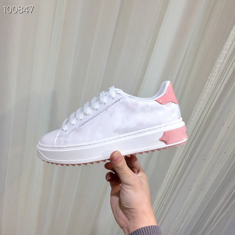 child TIME OUT sneakers Women luxury designer shoes Genuine leather woman casual Size 35-40 model hy01, Black
child TIME OUT sneakers Women luxury designer shoes Genuine leather woman casual Size 35-40 model hy01, Black