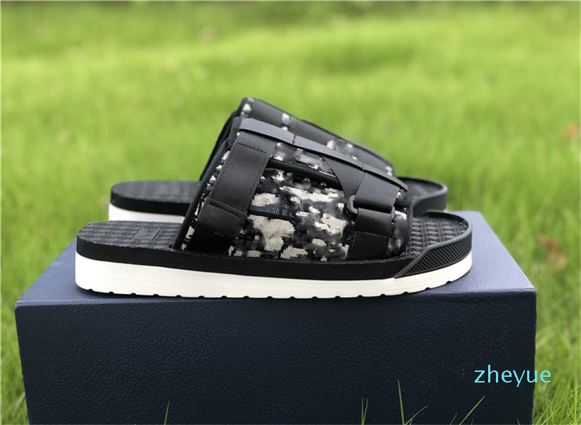 fashion-Men BLACK ALPHA SANDAL IN OBLIQUE JACQUARD summer Men slippers nylon bands comfortable rubber sole scuffs
fashion-Men BLACK ALPHA SANDAL IN OBLIQUE JACQUARD summer Men slippers nylon bands comfortable rubber sole scuffs