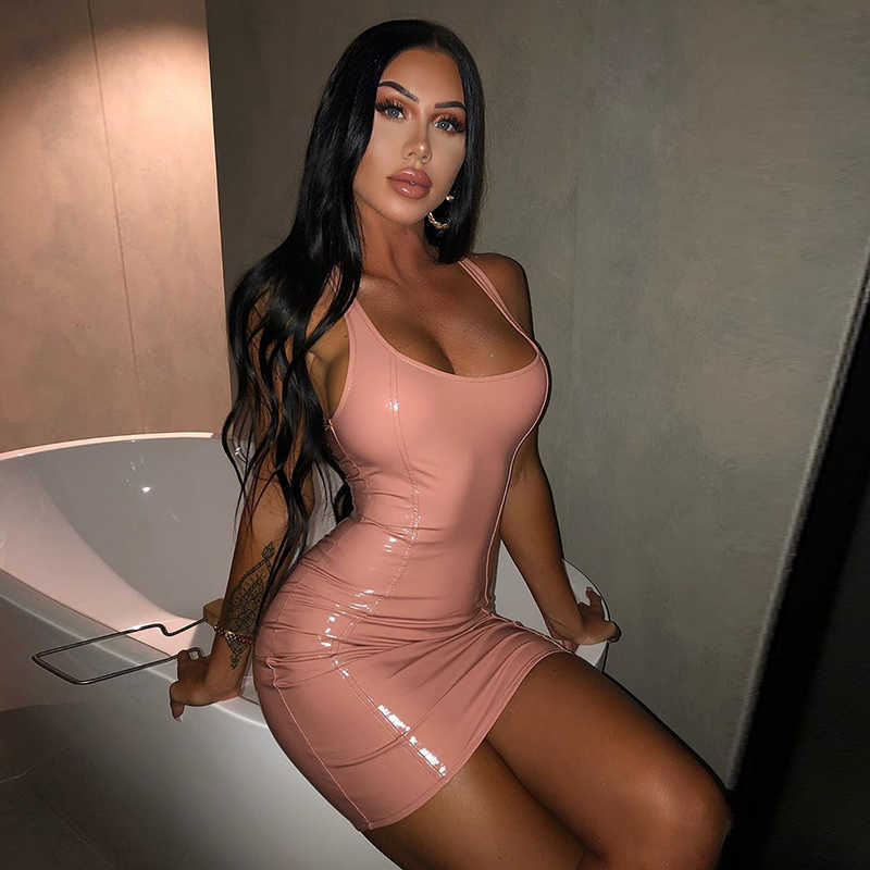 Colysmo Summer Dress Red Elastic PU Leather Backless Women Party Bodycon Sexy Club Wear Robe Femme Neon es 210527