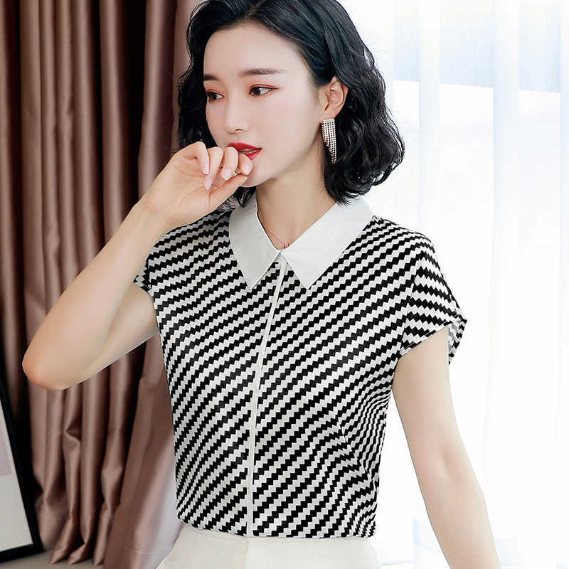 Korean Silk Women Blouses Shirt Woman Plaid Lady Satin Tops Plus Size Print Blusas Mujer De Moda 210531