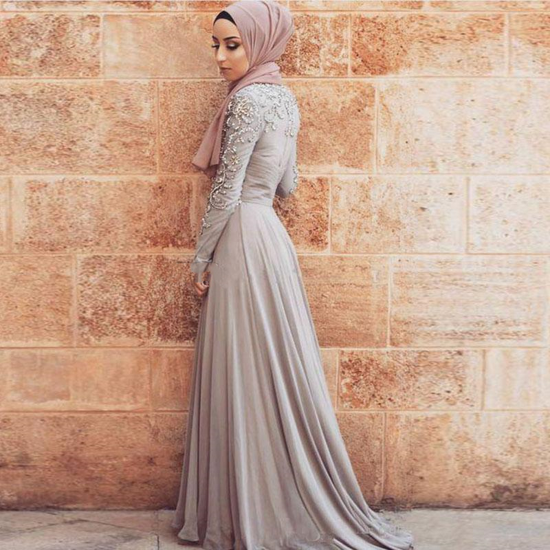 Sparkly Muslim A Line Wedding Dresses Crystals Bride Dress Pearls Beaded Saudi Arabic Dubai Abaya Long Sleeves Chiffon Formal Reception Bridal Gowns 2