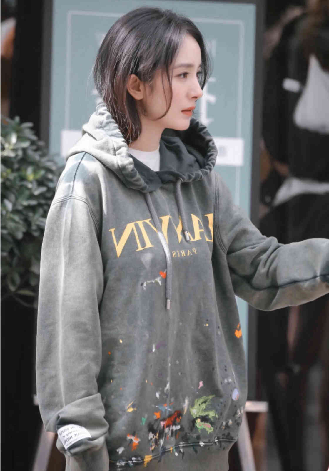 Dept Galery langfan's co branded splash print hooded Pullover women and men's autumn Yang Mi's same graffiti, Black
Dept Galery langfan's co branded splash print hooded Pullover women and men's autumn Yang Mi's same graffiti, Black