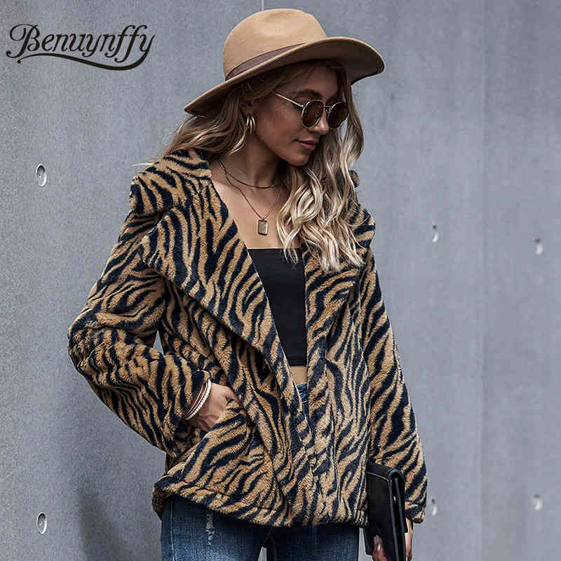 Animal Print Faux Fur Coat Women Autumn winter Lapel Jacket Fashion High street Ladies Casual Outwear Coats 210510