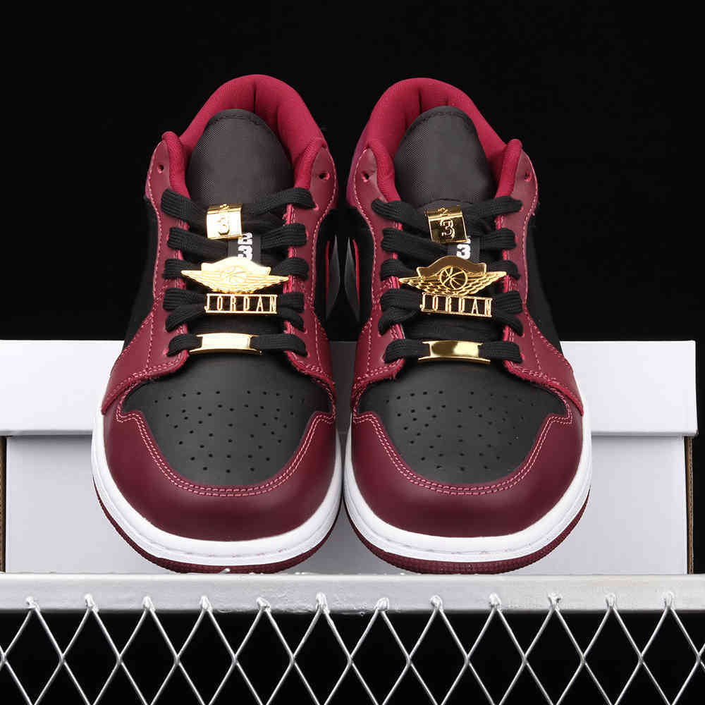 2021 High Quality Jumpman Women's Basketball Shoes Men's 1 S Black Burgundy Metal Outdoor Sports, #1
2021 High Quality Jumpman Women's Basketball Shoes Men's 1 S Black Burgundy Metal Outdoor Sports, #1