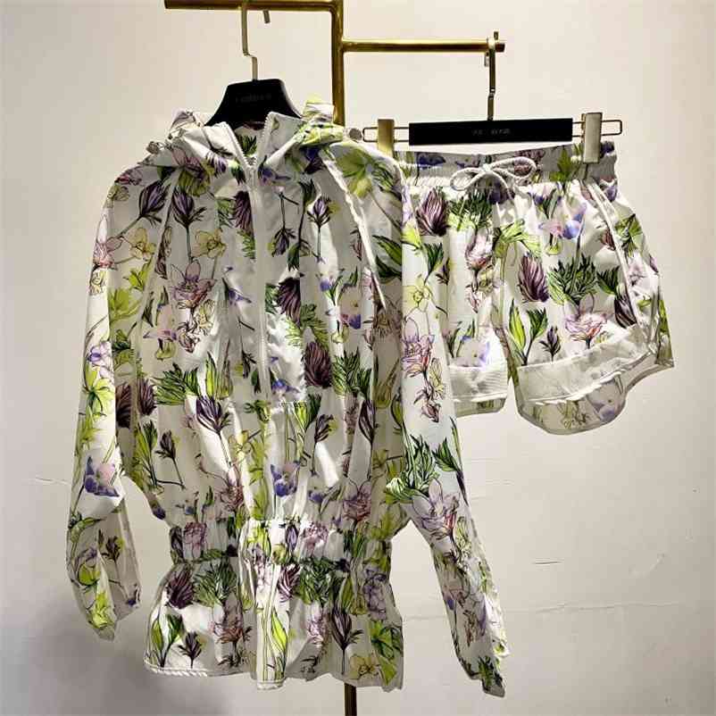 Women Two Piece Set High Elastic Waist Wide Leg Shorts Flower Rainproof Jacket Fashion Spring Summer 11B790 210525, White color
Women Two Piece Set High Elastic Waist Wide Leg Shorts Flower Rainproof Jacket Fashion Spring Summer 11B790 210525, White color
