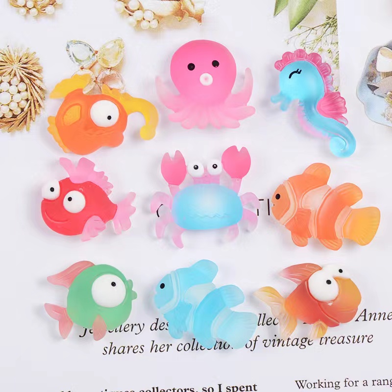 20PCS Resin Components Mixed Fish Seahorse Crab Octopus Charms Marine Animals Pendants Jewelry Making Accessory Decoration
20PCS Resin Components Mixed Fish Seahorse Crab Octopus Charms Marine Animals Pendants Jewelry Making Accessory Decoration