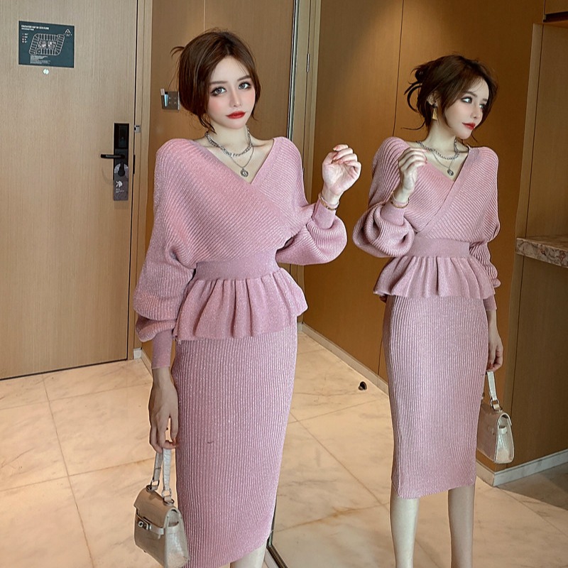 Womens autumn sexy v-neck shinny lurex patched knitted slim waist ruffles sweater and knee length pencil skirt twinset dress suit