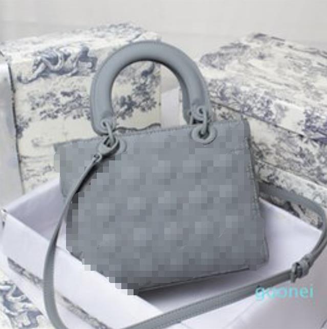 2021classic must-have lady's elegant bags fashionable shoulder diamond lattice handbags genuine leather women multicolor totes crossbody bag, 17cm
2021classic must-have lady's elegant bags fashionable shoulder diamond lattice handbags genuine leather women multicolor totes crossbody bag, 17cm