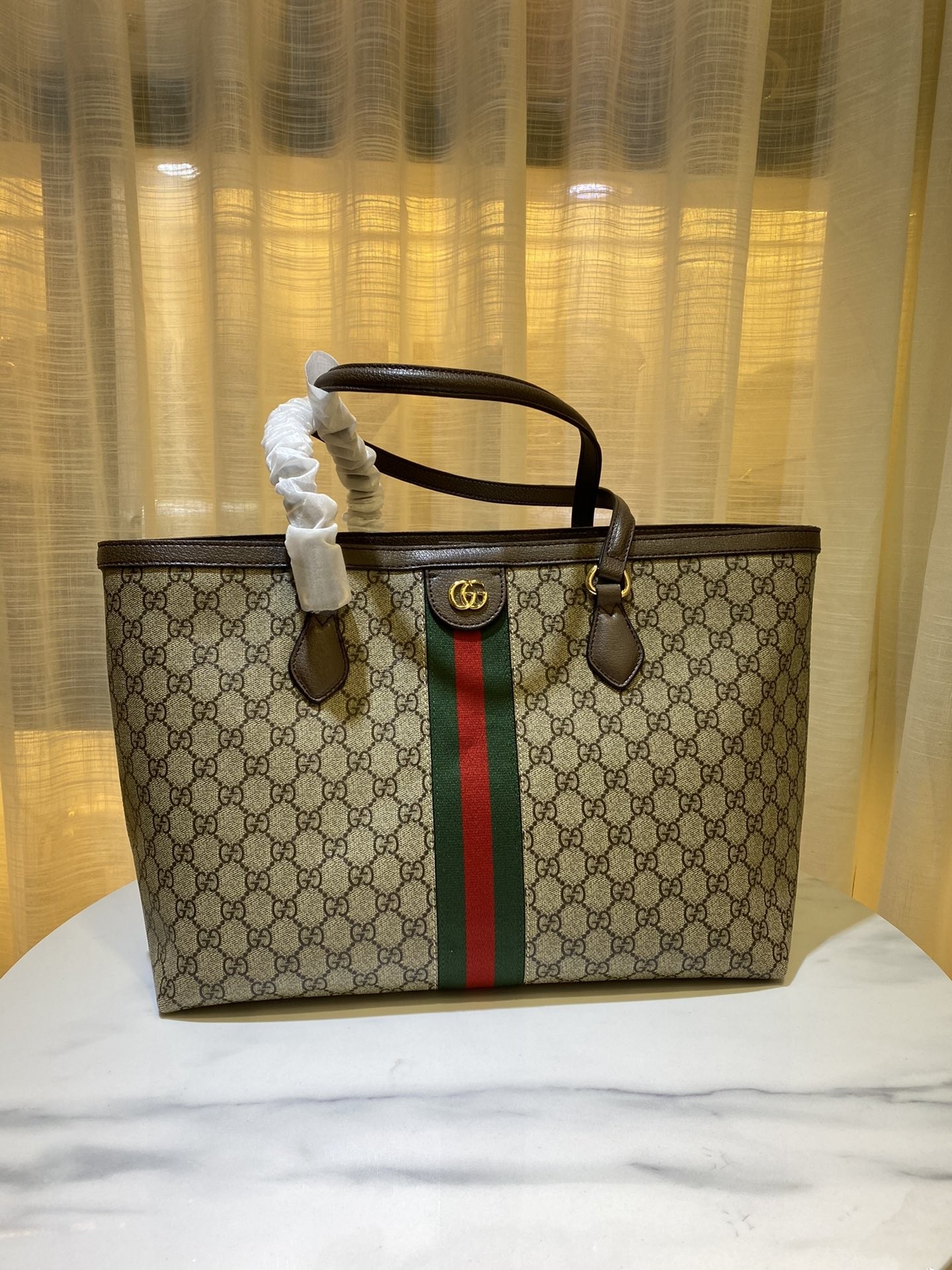 High quality Genuine leather Bag gucci Women's Ophidia tote crossbody GG Luxury Designer fashion shopping wallet pockets handbag Shoulder Bags original single free
High quality Genuine leather Bag gucci Women's Ophidia tote crossbody GG Luxury Designer fashion shopping wallet pockets handbag Shoulder Bags original single free