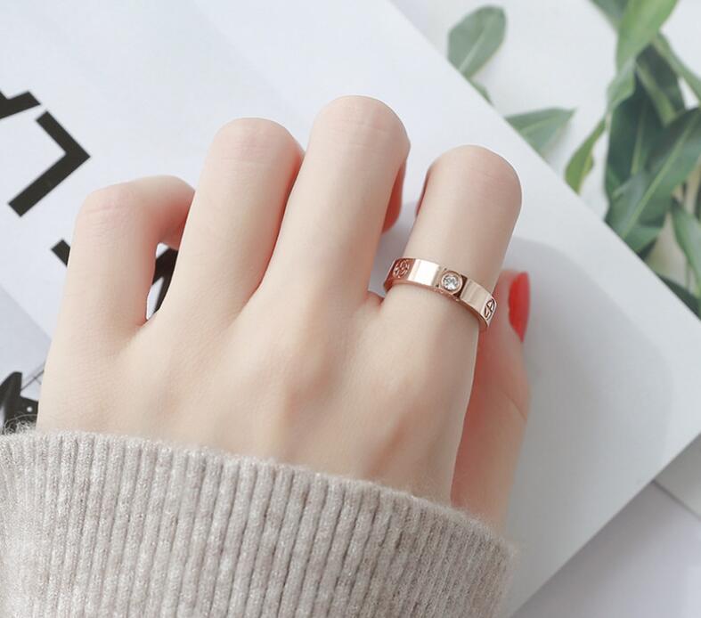 Boutique 316L Love Titanium Steel Nails Lovers Band Rings Size For Women Men Jewelry with CZ Diamond Ring 4mm BSDU
