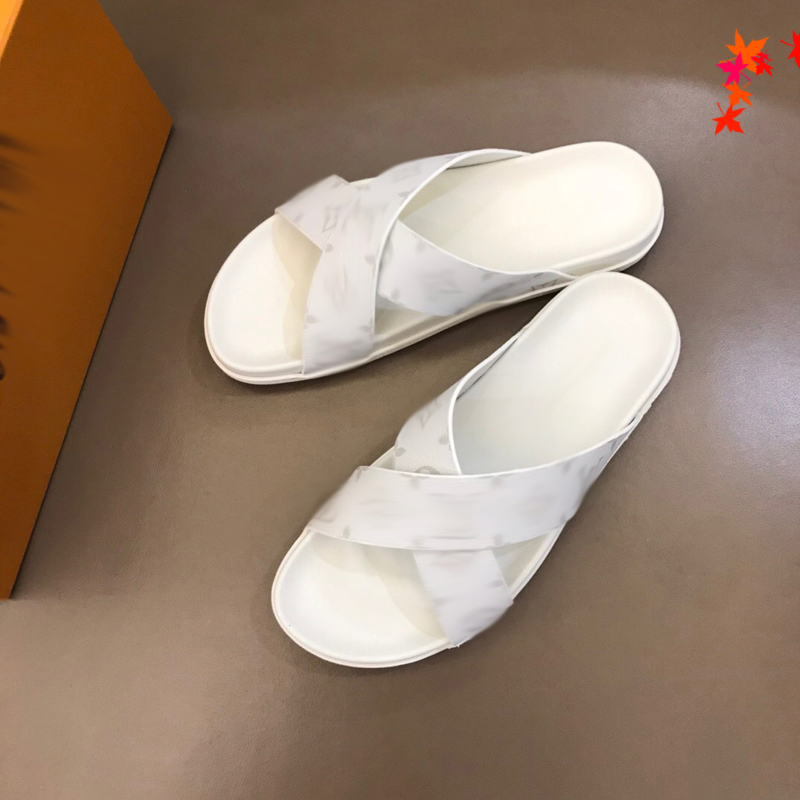 2021 Slipper Designer Slide Summer sandals Fashion Men Beach Indoor Flat Flip Flops Leather luxurys Shoes mens Slippers with box Size 39-45 -H59, White
2021 Slipper Designer Slide Summer sandals Fashion Men Beach Indoor Flat Flip Flops Leather luxurys Shoes mens Slippers with box Size 39-45 -H59, White
