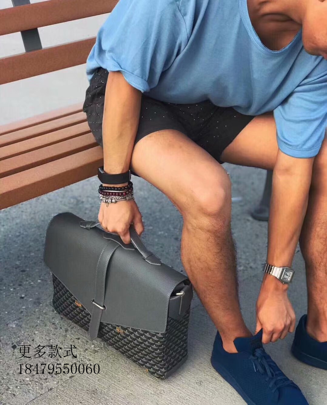 Designer Package French Faure Le Page Handmade Fishscale Single Shoulder Messenger Briefcase Business Casual Men's Bag JUN
Designer Package French Faure Le Page Handmade Fishscale Single Shoulder Messenger Briefcase Business Casual Men's Bag JUN